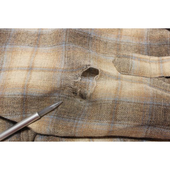 Vintage men's long sleeve button front curved yoke wool shirt XL - Picture 8 of 10